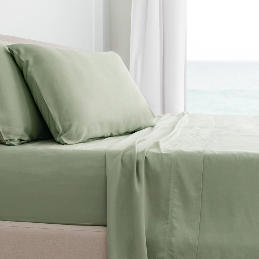 Cariloha Classic 4-Piece Twill Sheet Set for Best Cooling Bed Sheets for Hot Sleepers & Night Sweats, 100 percent viscose from bamboo, antimicrobial bambo.