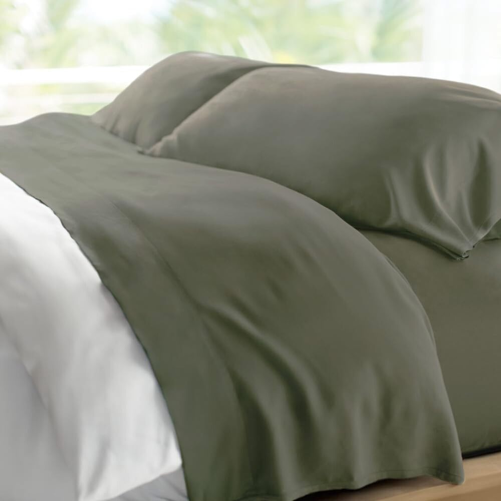 Cariloha Retreat 4-Piece Sateen Sheet Set for Best Cooling Bed Sheets for Hot Sleepers & Night Sweats, Odor control, no chemical smell, lifetime warranty.
